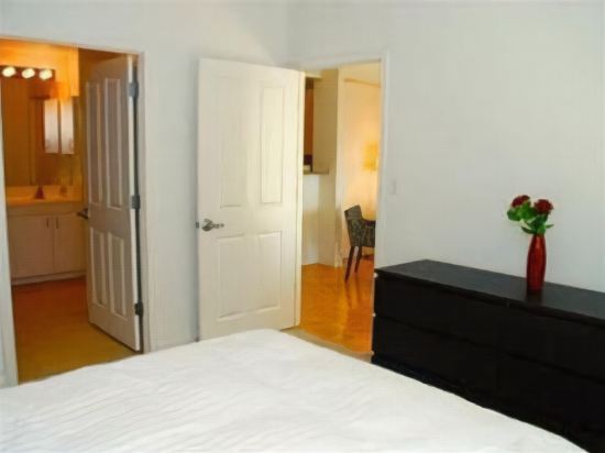Luxy Suites Harborside - photo 7