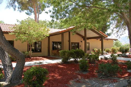 Soledad Canyon Cottage 2 - photo 7