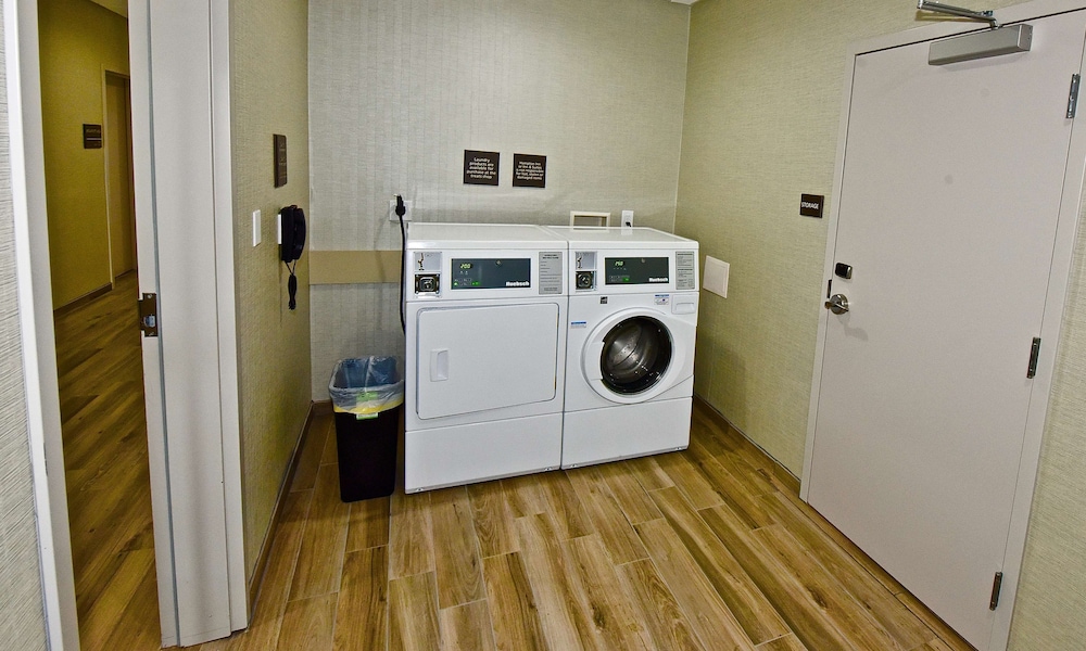 Hampton Inn Kirksville - photo 29