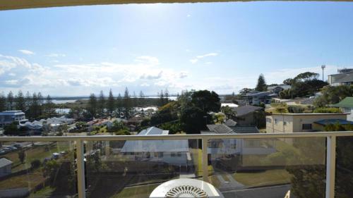 Yamba Towers unit 12 — Yamba — photo 4