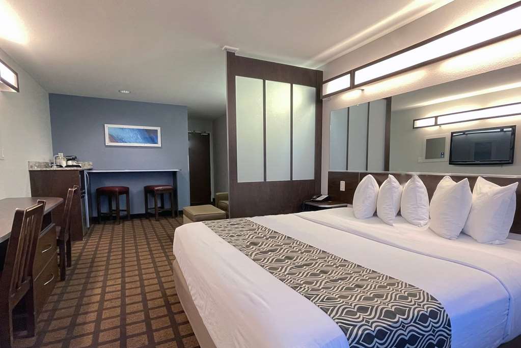 Microtel Inn & Suites by Wyndham Michigan City - photo 5