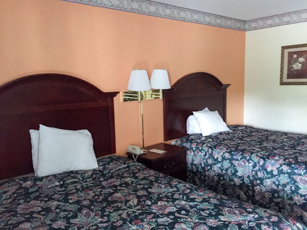 Motel 6 Calera - photo 12