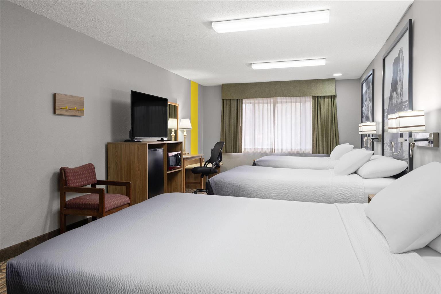 Super 8 by Wyndham Baker City - photo 38