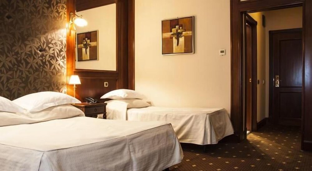 Hotel Select — Iasi — photo 3