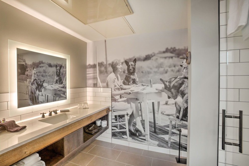 Hotel Crosby - photo 43