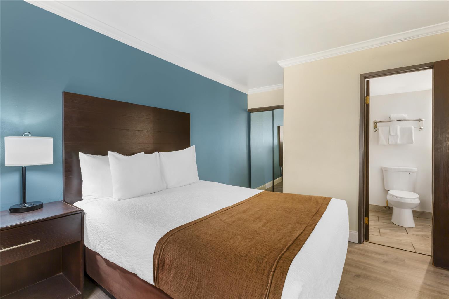 Best Western InnSuites Tucson Foothills Hotel & Suites - photo 36