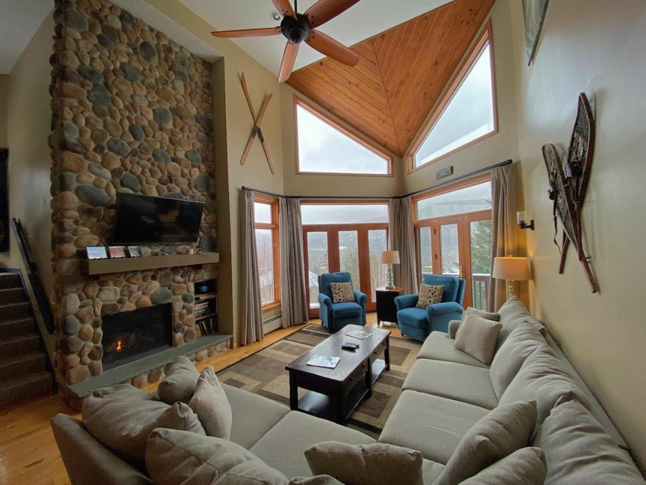 C1 Top Rated Ski In Ski Out Townhome Great views fireplaces fast wifi AC Short walk to slopes - photo 6