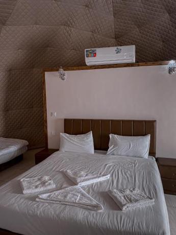 Rum desert camp — 5-Star Luxury Hotel in Wadi Rum, Jordan