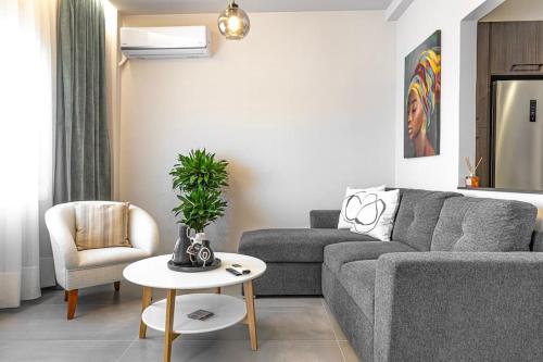 Vasilikis Place Luxury Apartment by the Sea — 4-Star Luxury Hotel in Chalkida, Greece