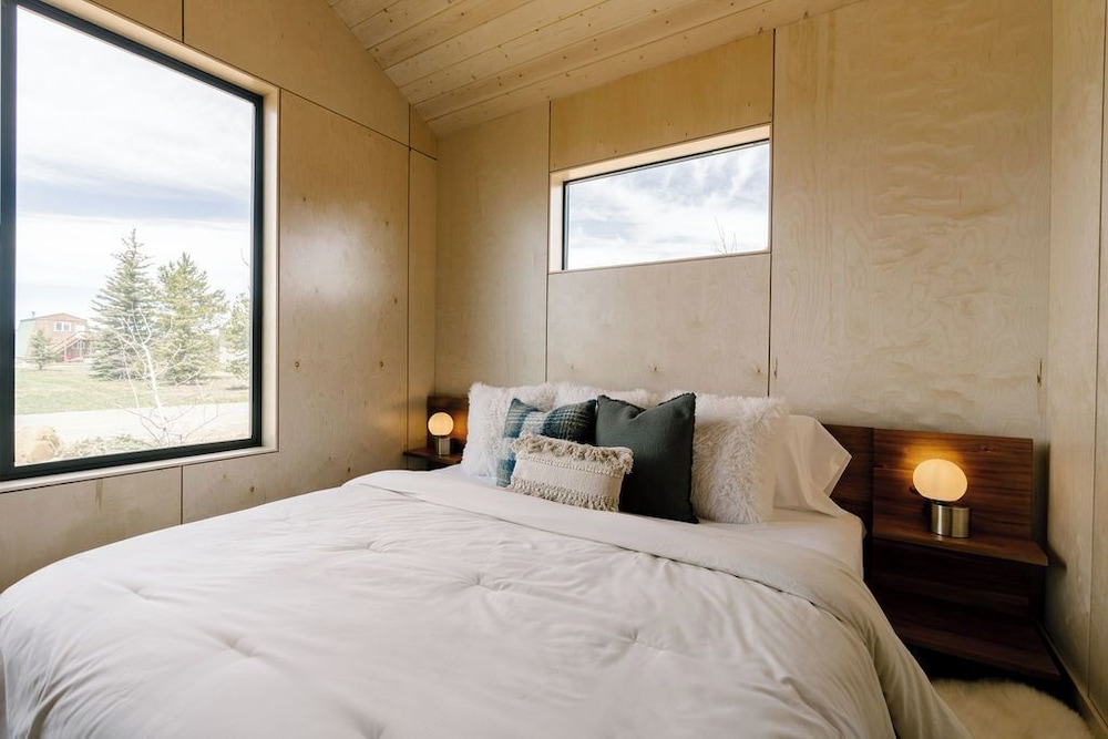 Yellowstone Peaks Hotel - photo 8