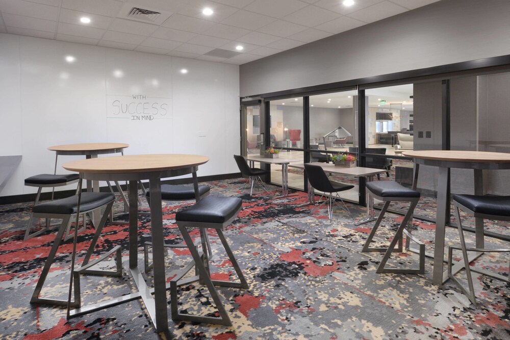 Courtyard by Marriott Austin Pflugerville and Pflugerville Conference Center - photo 25
