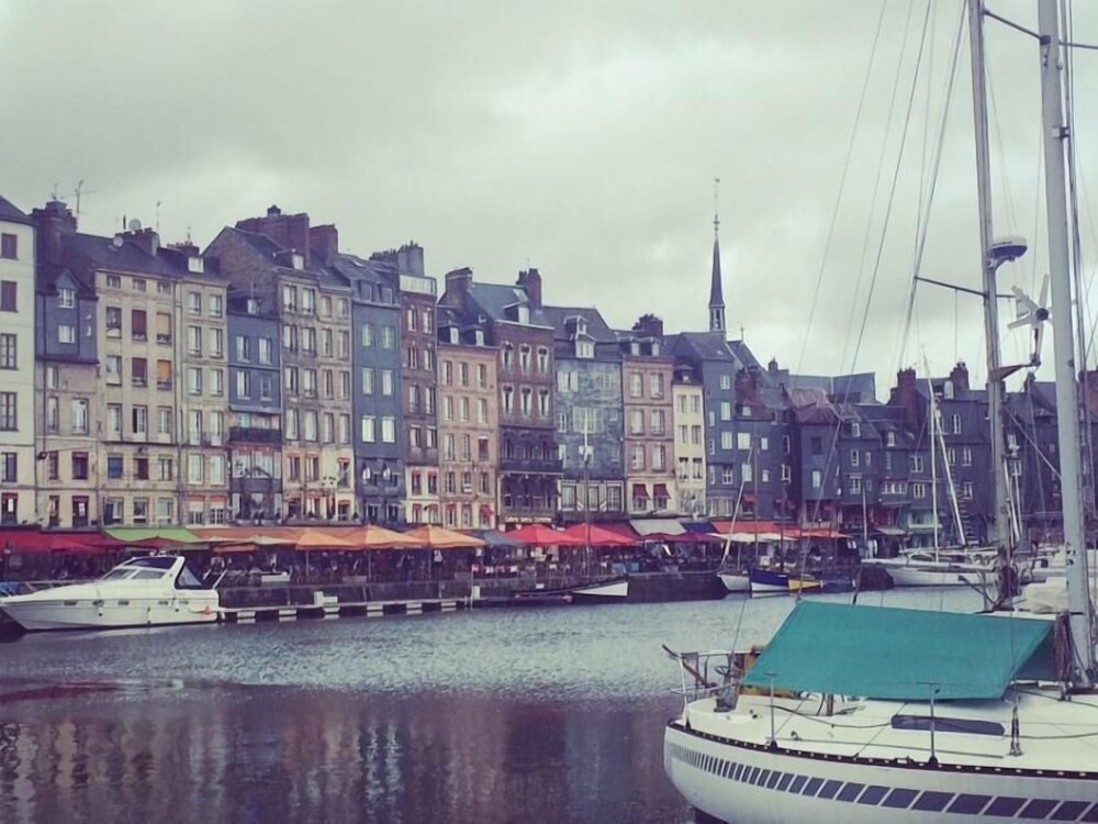 Hello Normandie Honfleur in Honfleur, France