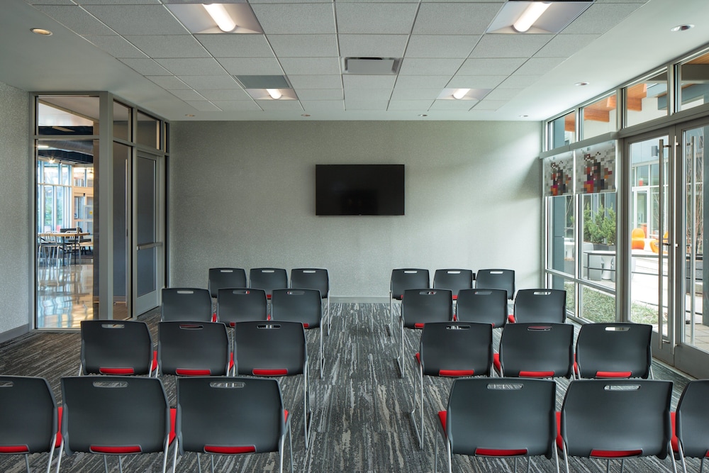 Aloft Louisville East - photo 19