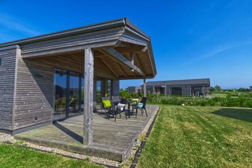 Gud Jard Lodge Nr 15 Design Ferienhaus mit exklusiver Ausstattung — 4-Star Luxury Hotel in Pellworm, Germany