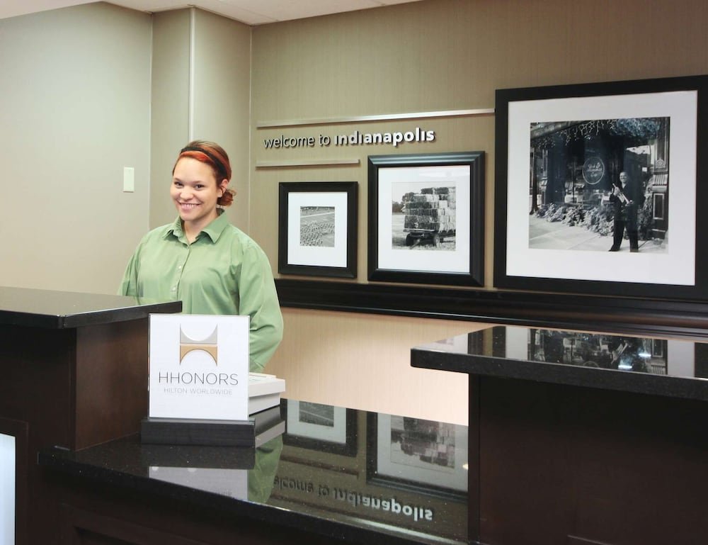 Hampton Inn Indianapolis N.E. Castleton - photo 2