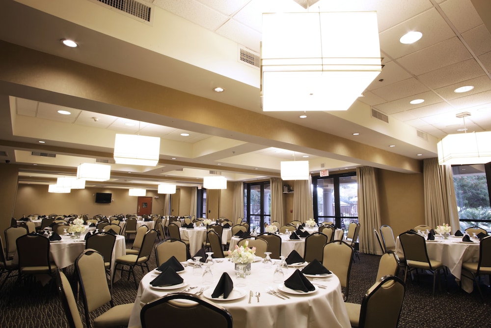 Holiday Inn Phoenix Chandler by IHG - photo 84