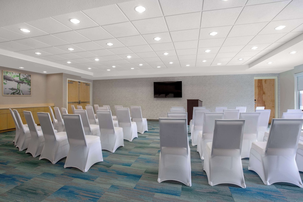 Home2 Suites by Hilton Gainesville Medical Center - photo 42