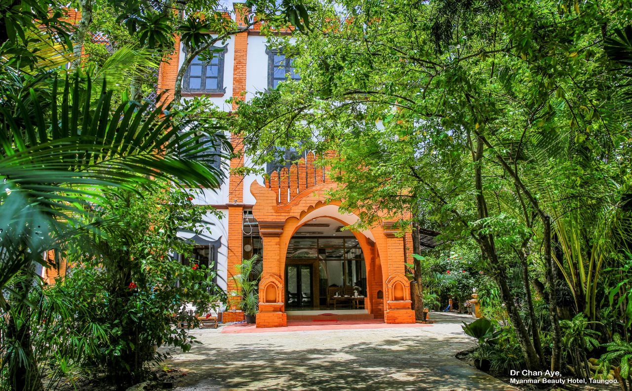 Myanmar Beauty Hotel II in Taungoo, Myanmar