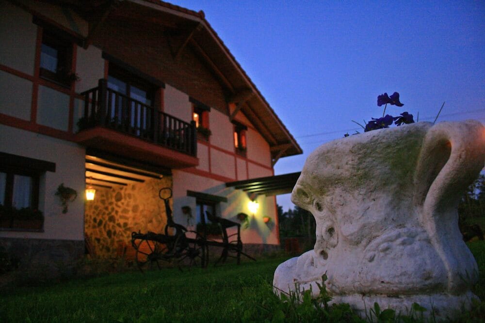 H&AP Rural Merrutxu — 4-Star Luxury Hotel in Ibarrangelu, Spain