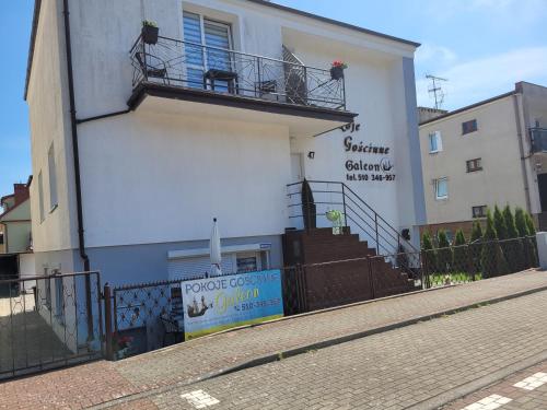 Pokoje Gościnne Galeon w Darłówku in Darlowo, Poland