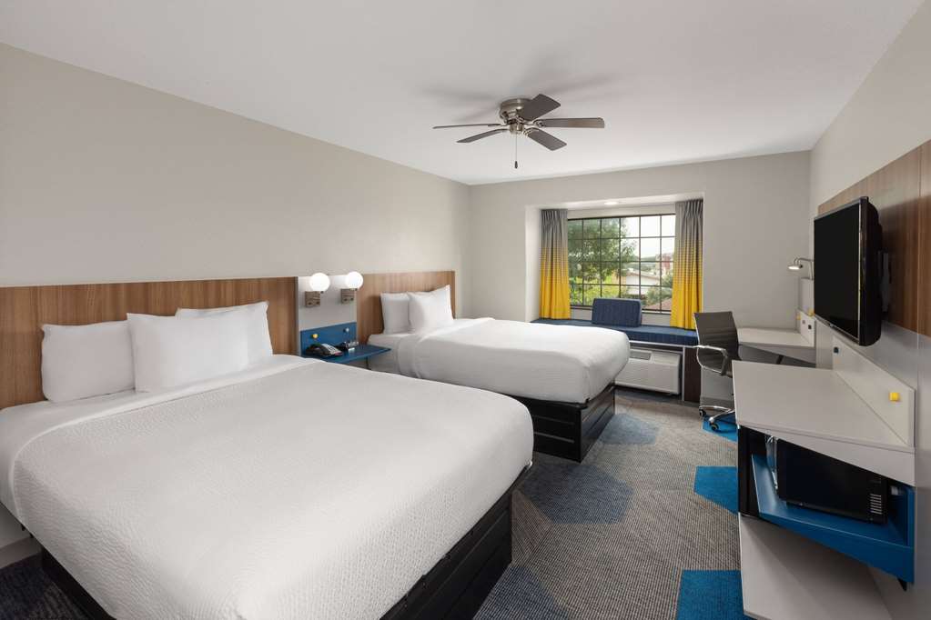 Microtel Inn & Suites by Wyndham Buda Austin South - photo 6