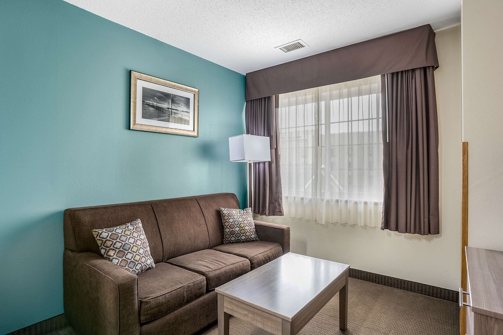 MainStay Suites Cedar Rapids North Marion - photo 33