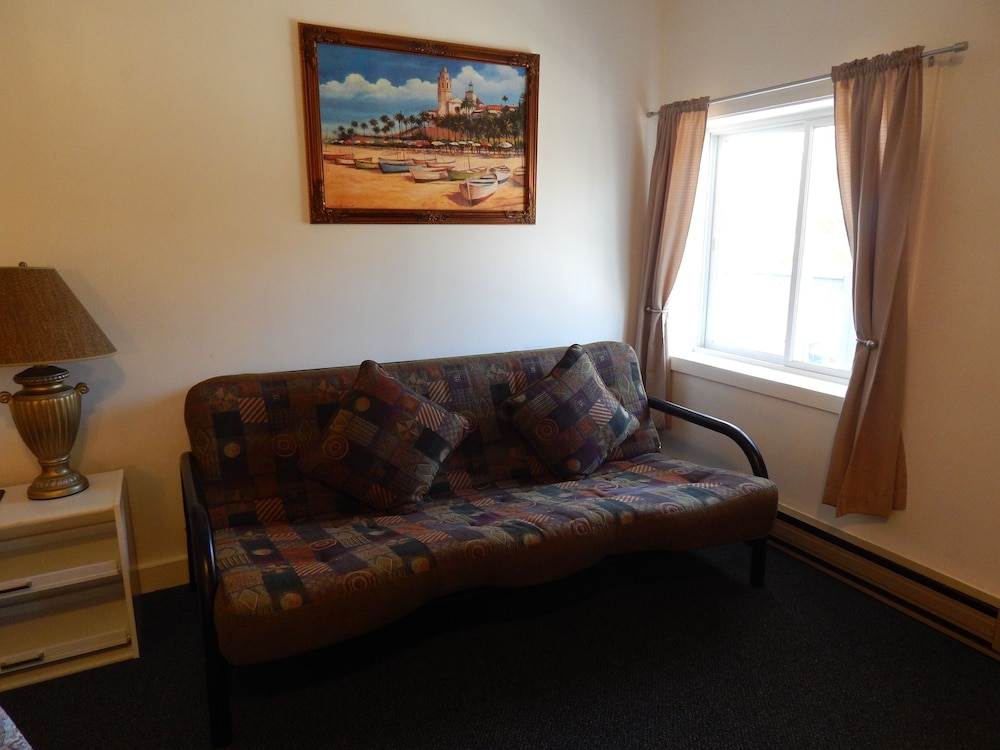 Acadia Sunrise Motel - photo 8