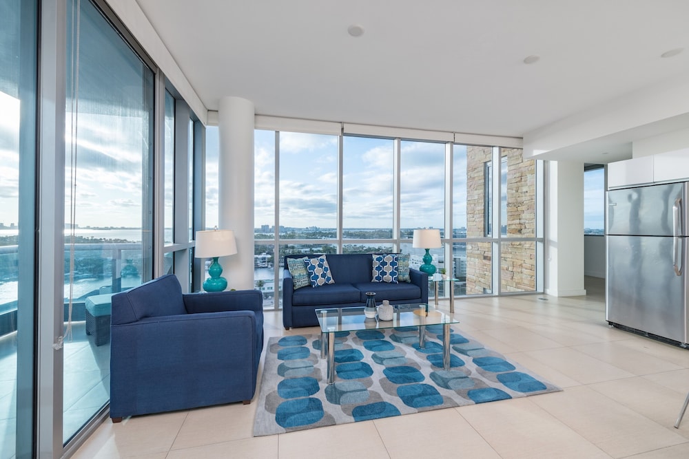 Churchill Suites Monte Carlo Miami Beach - photo 98