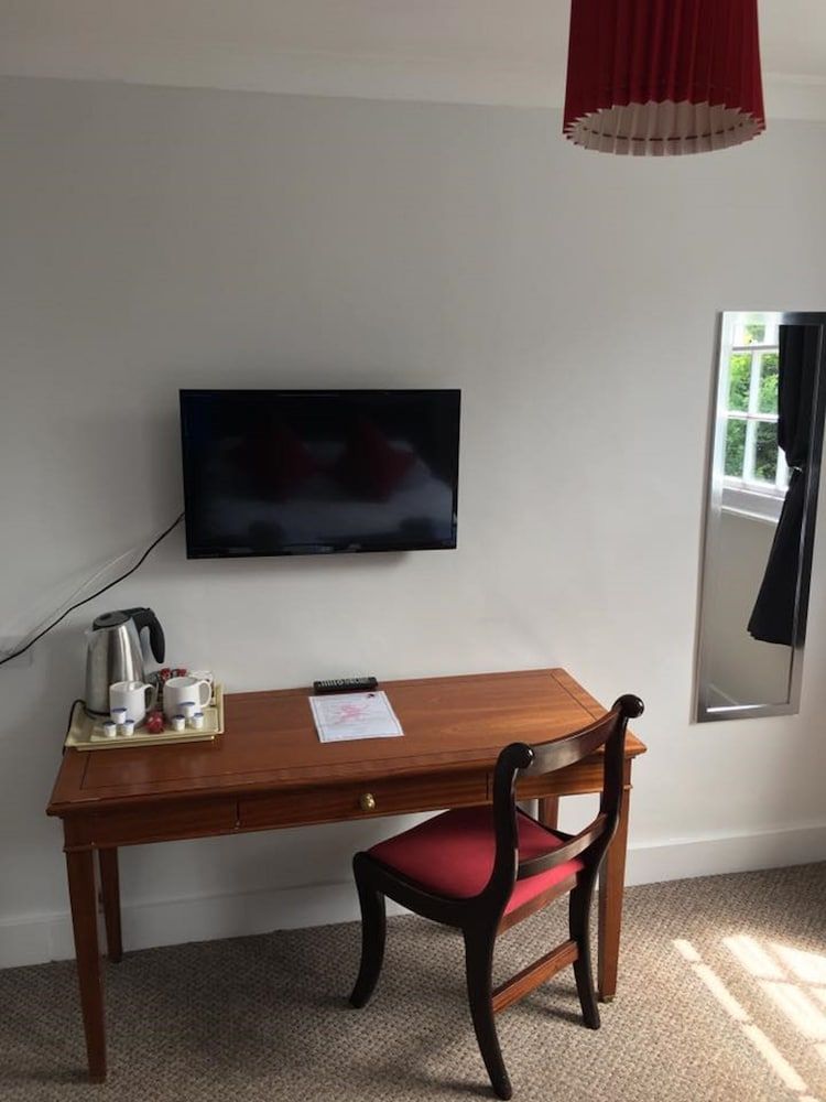 The Red Lion — hotel in Hythe