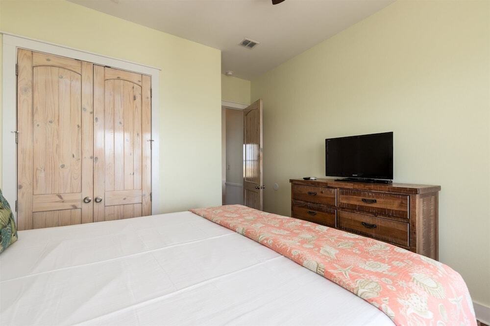 Sea Forever by Miss Kitty s — 4-Star Luxury Hotel in Rockport, United States
