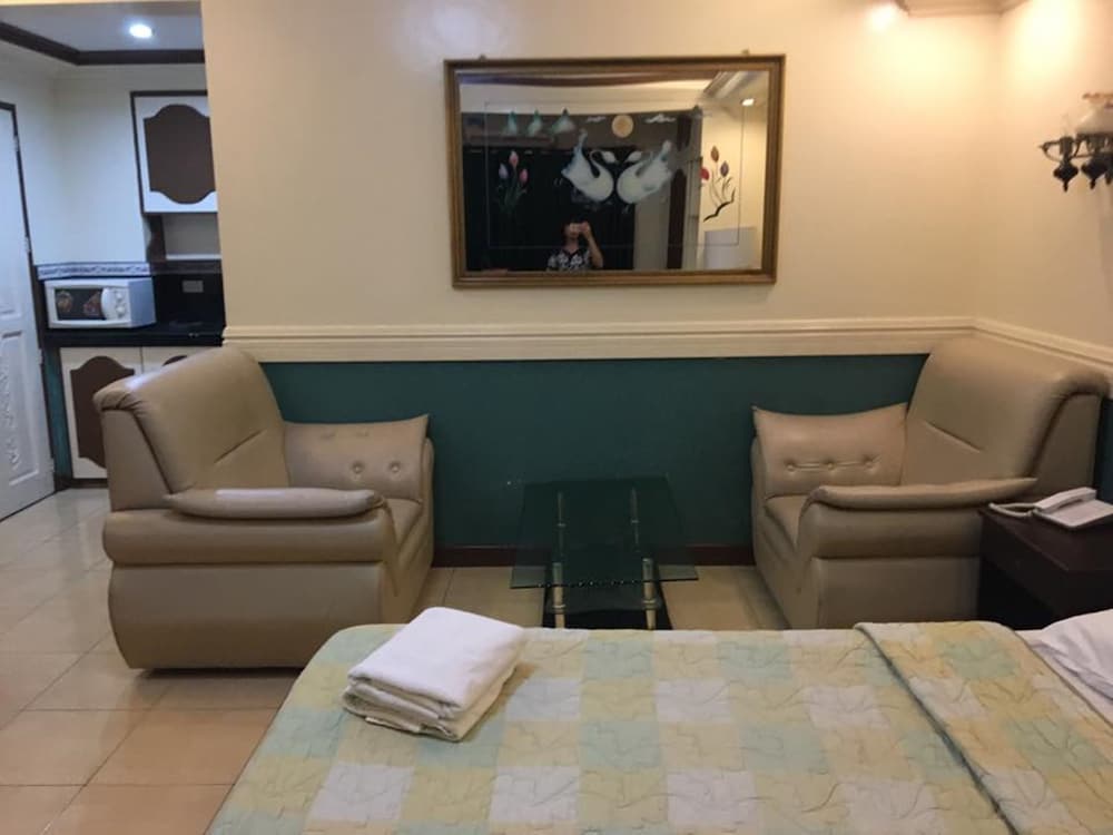 Natalia Hotel — Angeles City — photo 5