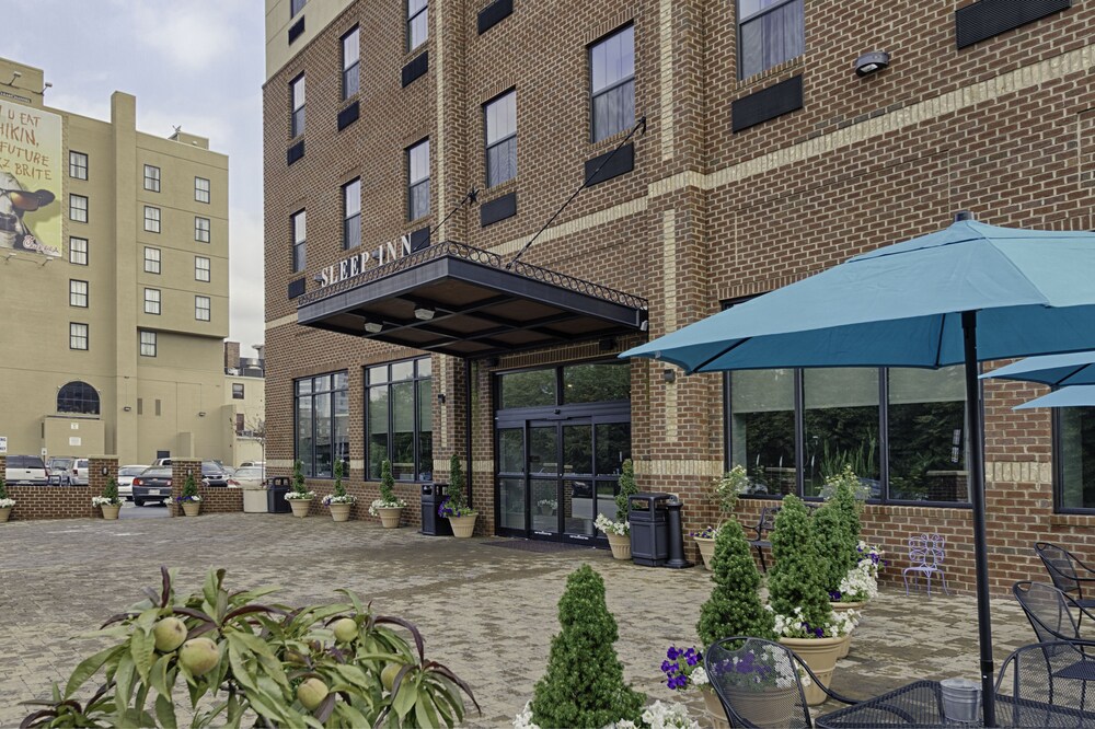 Sleep Inn & Suites Downtown Inner Harbor - photo 24