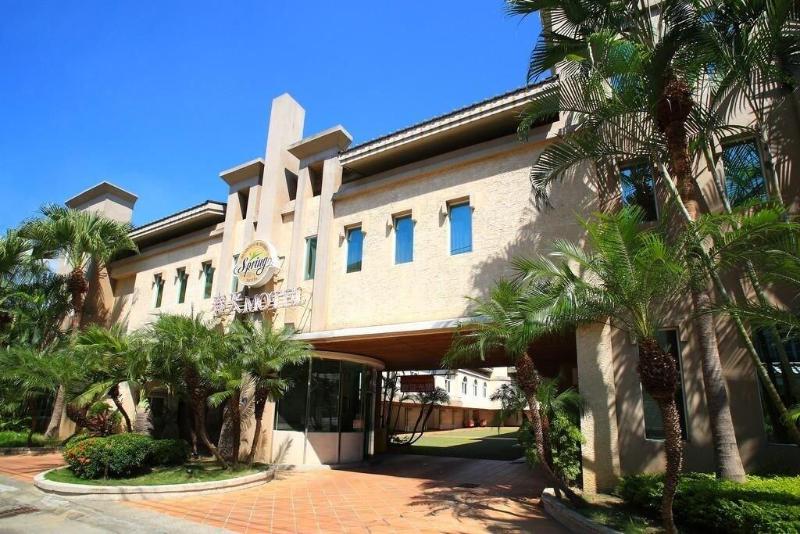 Spring Hotel - carbon neutral hotel in Taichung