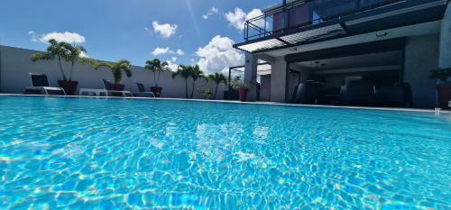 Villa Hx — 4-Star Luxury Hotel in Sainte-Anne, Guadeloupe