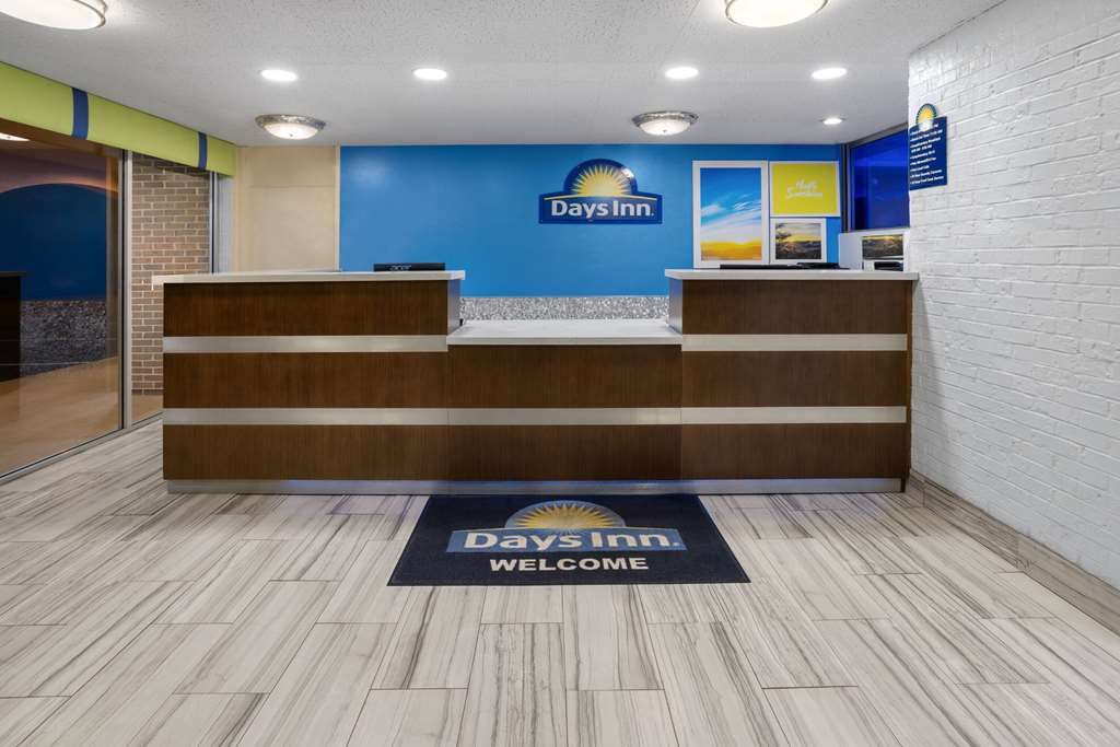 Days Inn by Wyndham Forsyth - photo 8
