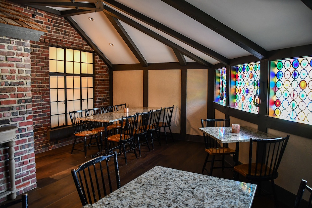 The St. Clair Inn - photo 104