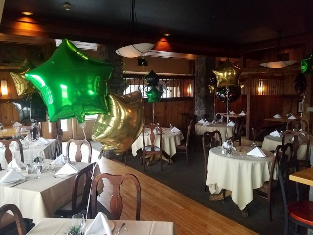 Camelot Restaurant & Inn - photo 48
