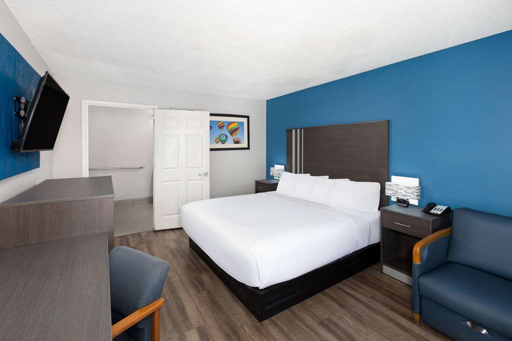 Baymont by Wyndham Selma - photo 22
