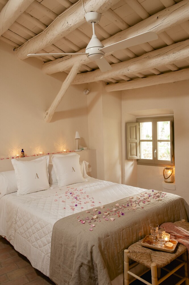 Arkhé Hotel Boutique Pals in Pals, Spain