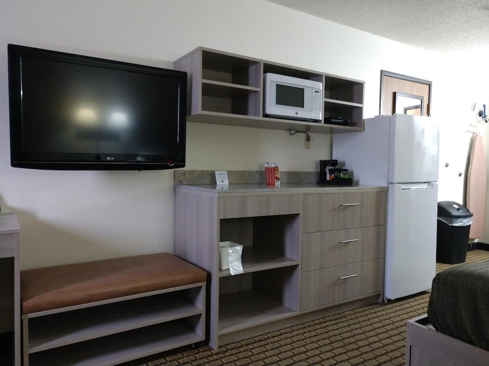 Park Inn by Radisson Maryville - photo 11
