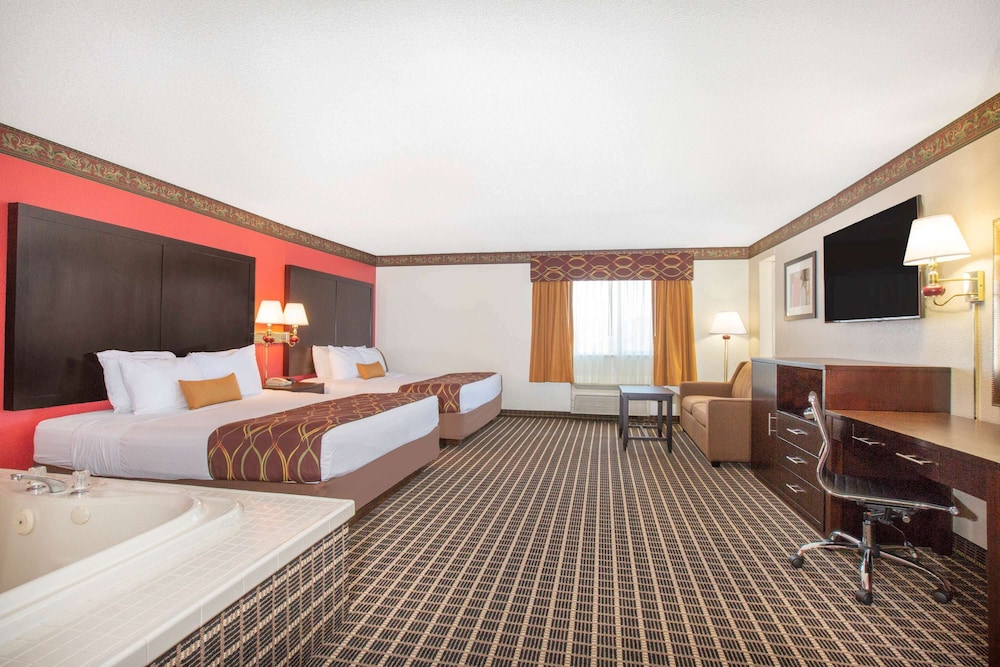 Holiday Inn Express Redding North by IHG - photo 16