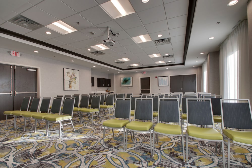 Hampton Inn & Suites Knightdale Raleigh - photo 61