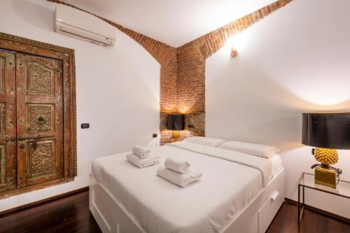 The Junior Loft Navigli B Home — 4-Star Luxury Hotel in Milan, Italy