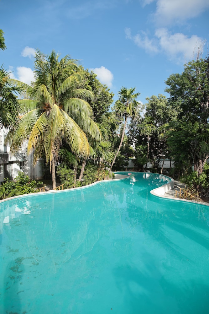 Casa Comfy — 4-Star Luxury Hotel in Cancun, Mexico