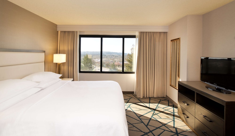 Embassy Suites by Hilton Portland Tigard - photo 20