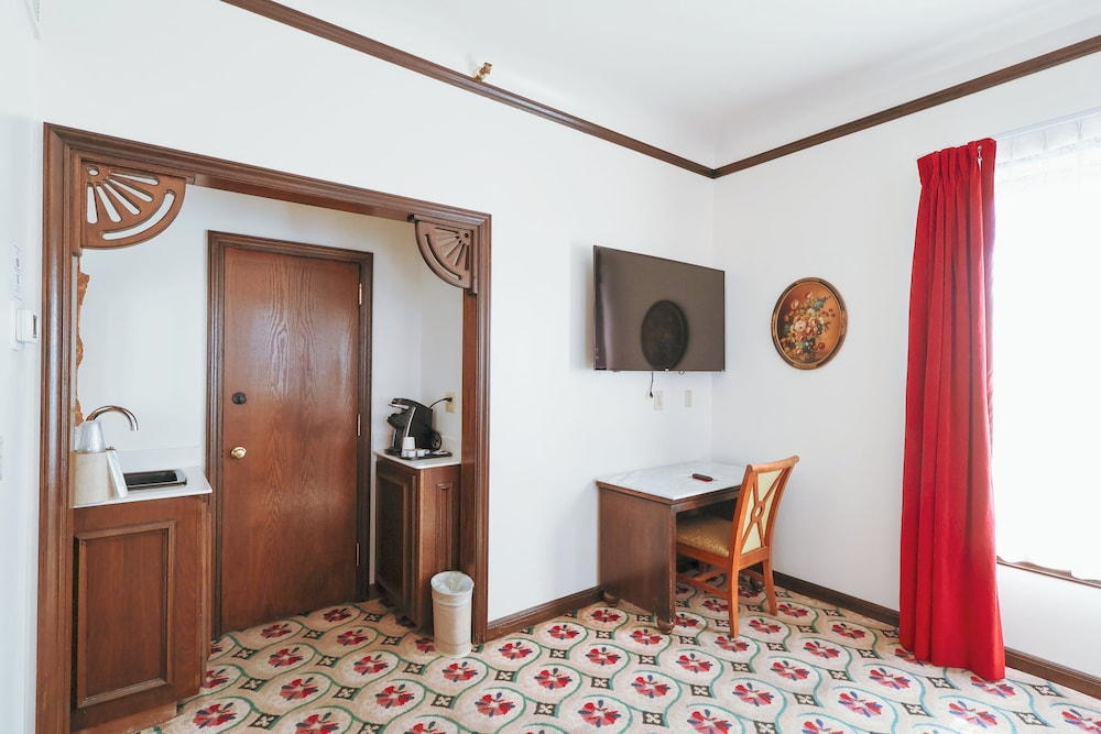 Mizpah Hotel - photo 19