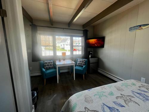 Claddagh Motel & Suites - photo 23