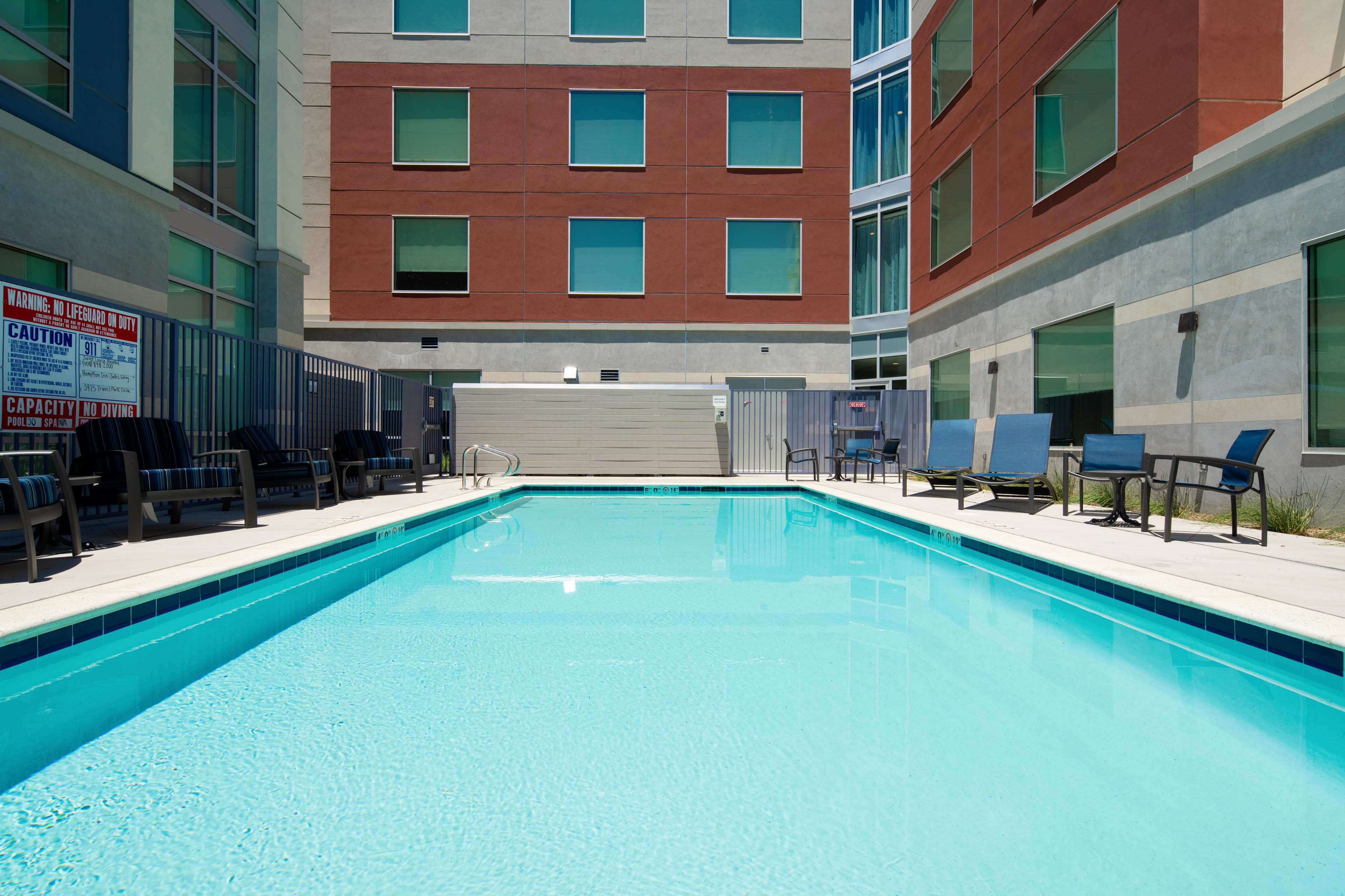 Hampton Inn & Suites Gilroy - photo 7