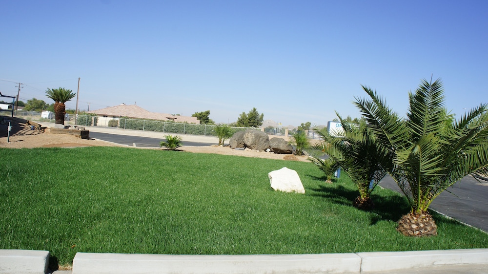 Apple Valley Hotel & Lodge - photo 18