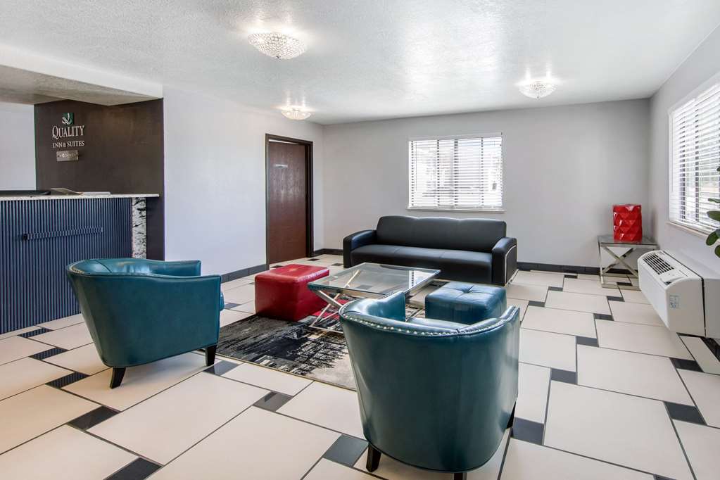 Quality Inn & Suites Albuquerque North near Balloon Fiesta Park - photo 7